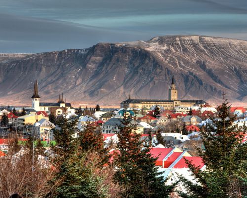 Esja berg in Reykjavik 