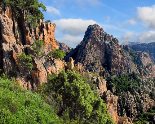 Rotswanden Chalanches De Piana op Corsica